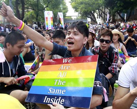 Taiwans Parliament Approves Same Sex Marriage