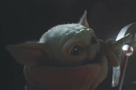 Baby Yoda Is The Cutest Thing In The World Right Now Change My Mind