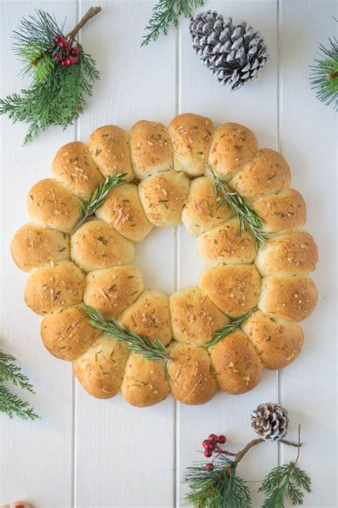 This gorgeous bread wreath is almost too pretty to eat. This Holiday Rosemary Bread Wreath is a stunning holiday recipe that can be presented as an ...