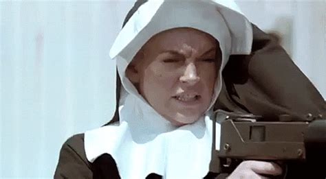Lindsay Lohan Nun With Gun Animated Pictures MyNiceProfile Com