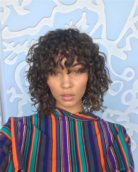 Hair Ideas Trends 2018 Accessories Shag Blunt Bangs Curly Hair With