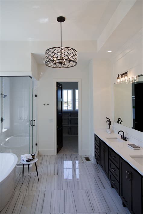 Black And White Master Bathroom Design Best Design Idea