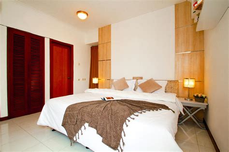What does lantai mean in english? Kamar Master di Lantai 35 | Aryaduta Semanggi coliving | Flokq