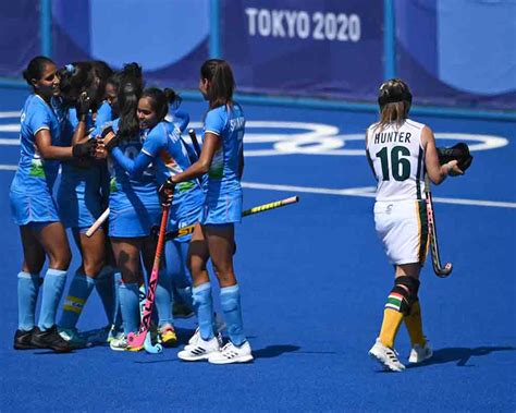Olympics Hockey India Womens Team Makes Maiden Entry Into Quarterfinals