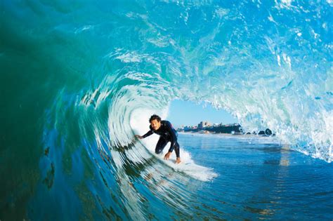 Why Do Surfers Go Under A Wave Skateboardershq