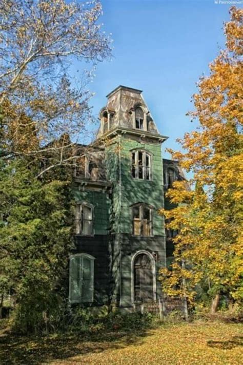 Dilapidated Mansion Upstate Ny Creepy Houses Old Abandoned