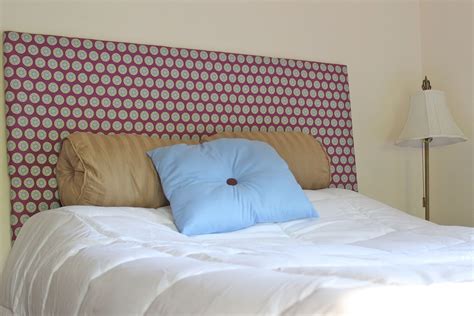 Discover 22 diy fabric headboards and headboard ideas you can do yourself with a little time and creativity. Dina's Days: DIY: Fabric Headboard