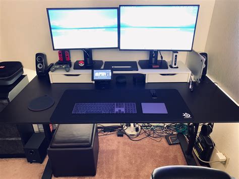 Updated my Mac setup with dual Asus monitors (24' & 27'), while being ...