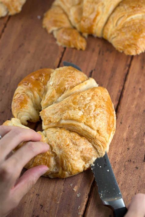 La meilleure recette de croissant aux amandes