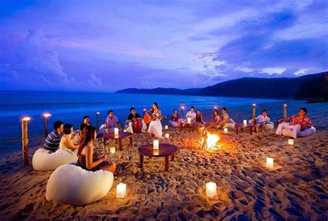 Most of the tourists travel to goa to have fun because they don't get nightlife in other states. All that you want to know about Nightlife in Goa