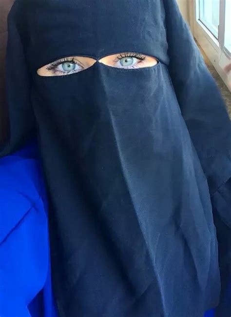 Pin By Ibn Insaan On Niqab Muslim Women Hijab Arab Girls Hijab Girl