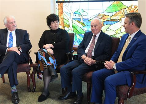 WATCH: Davis-Smith joins Smith Family Funeral Homes | Hot Springs