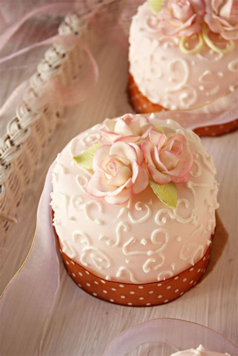 1000 Images About Couture Cupcakes And Mini Cakes On