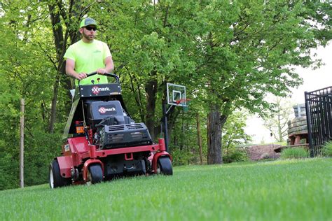 What To Expect When You Hire A Lawn Care Service Mini Home Tricks