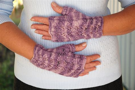 Two Needle Mittens Free Knitting Pattern Mikes Nature