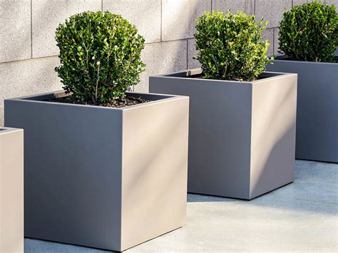 Modern Square Outdoor Planters For Every Budget EPlanters