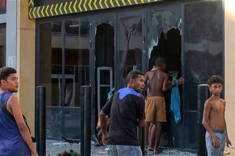 Papua New Guinea Vows Crackdown After 15 Killed In Riots New Vision