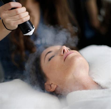 Cryotherapy Facial Treatment With Images Cryo Facial Cryotherapy