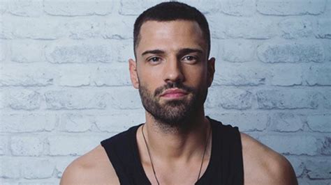 Οι νέοι υποψήφιοι παίκτες του 'fame story 2' μας συστήνονται μέσα απο τον πρωινό καφέ του αντ1. Κωνσταντίνος Αργυρός / Kwnstantinos Argyros H Se3i ...