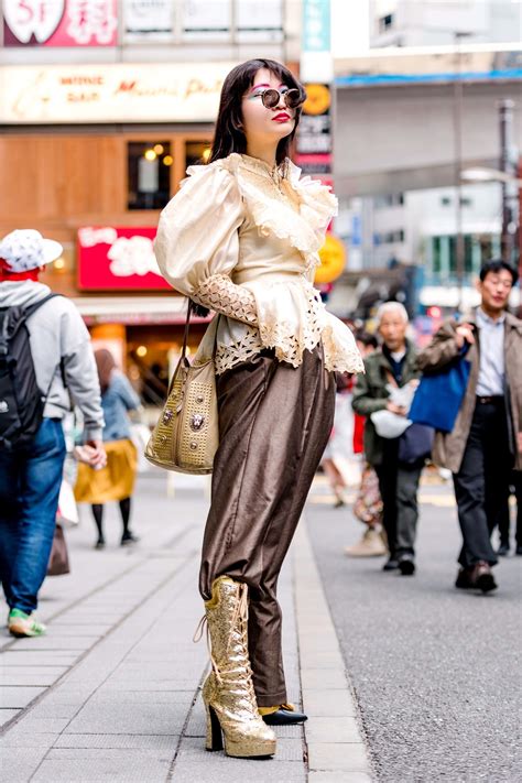 The Best Street Style From Tokyo Fashion Week Fall Com Imagens