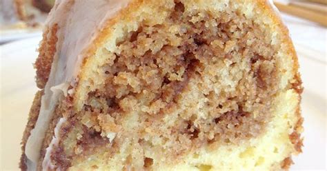 Sprinkle over batter in pan. Duncan Hines Honey Bun Cake Recipe - A Wonderful Layered ...