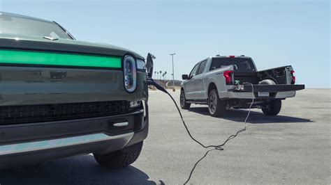 How To Use A Ford F 150 Lightning Electric Pickup To Charge Another Ev