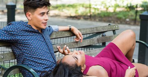 7 Reasons You Shouldnt Date Your Best Friend