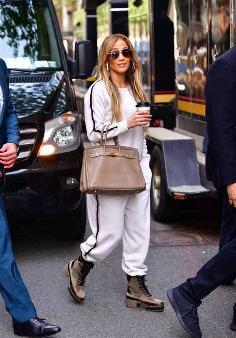 32 Iconic Jlo Street Style Outfits