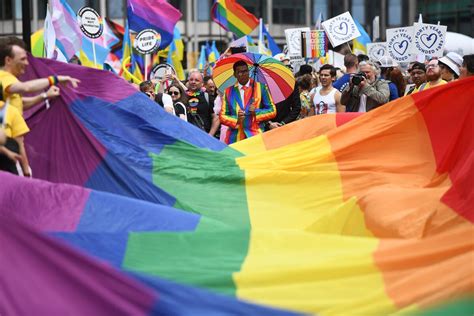 Londons Pride Parade Returns After Pandemic Hiatus Bloomberg