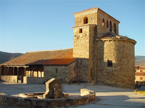 Vivienda Turística Los Acebos Iglesia Medieval De Santo Domingo De Silos Horcajuelo De La Sierra