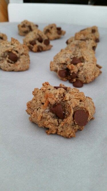 Really, they were just awful. Lower Carb Chocolate Chip Cookies Almond flour, maple ...
