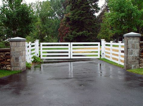 6 Totally Unique Wooden Driveway Gate Designs Tri State