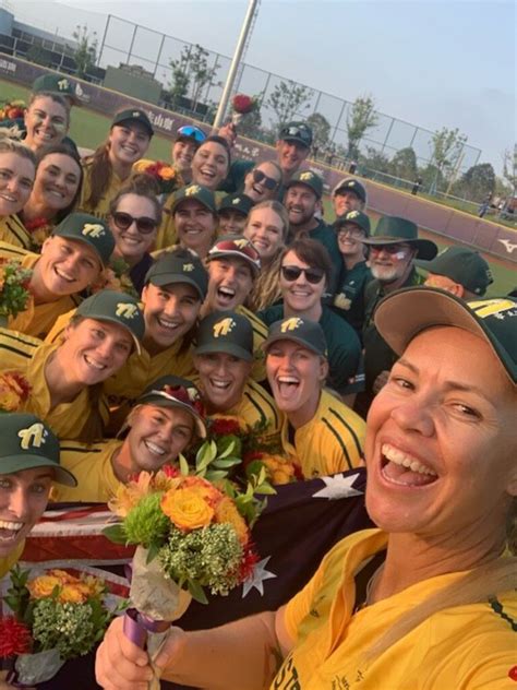 From the quarter final stage onwards the women s event moved to the indoor arena of the… … Tokyo Olympics 2020: Australia women's softball team ...