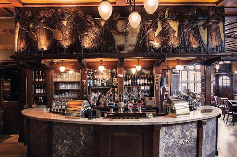 The Stories Behind Some Of Londons Greatest Pubs London Daily