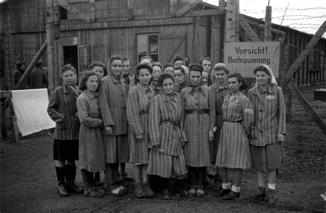 Weibliche und männliche Überlebensweisen im Konzentrationslager