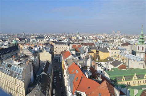 Besuchen sie die berühmten sammlungen klassischer und der nächste bahnhof ist 3 kilometer vom austria trend hotel europa wien entfernt. "Haus des Meeres" in Wien - koffergepackt