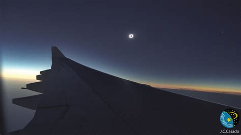 Sky High Solar Eclipse Heres What You Might See From An Airplane