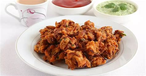 बेसन के पकोड़े बनाने की विधि Besan Pakora Recipe In Hindi