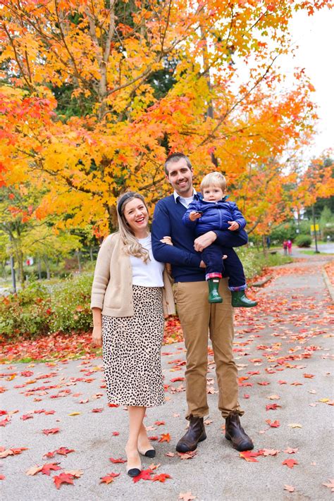 Family Photo Outfit Ideas - Northwest Blonde