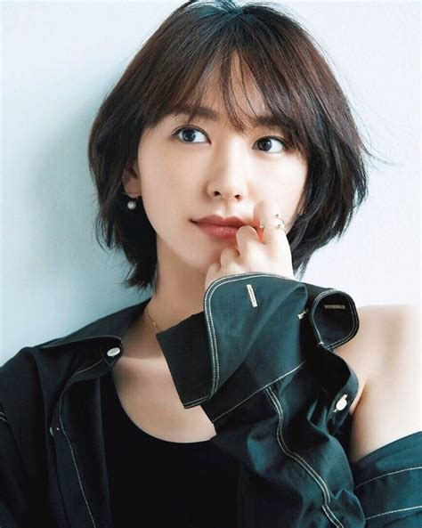 Gen made the announcement today via instagram. Yui Aragaki wins Oricon poll for most desired female ...