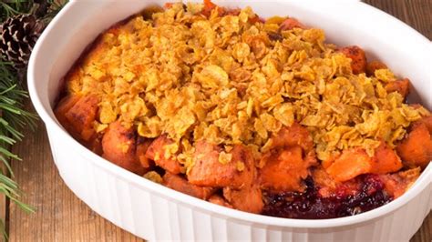 Combine butter, sugar and syrup in a small saucepan. Cranberry Sweet Potato Casserole Recipe - Allrecipes.com