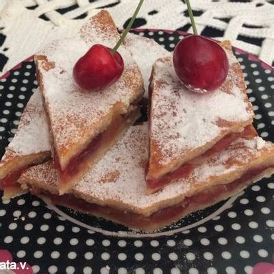 Cseresznyés lepény Kata Vinczéné receptje Cookpad receptek