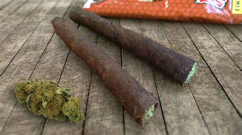 How To Roll Backwoods Blunts With The Best Wraps