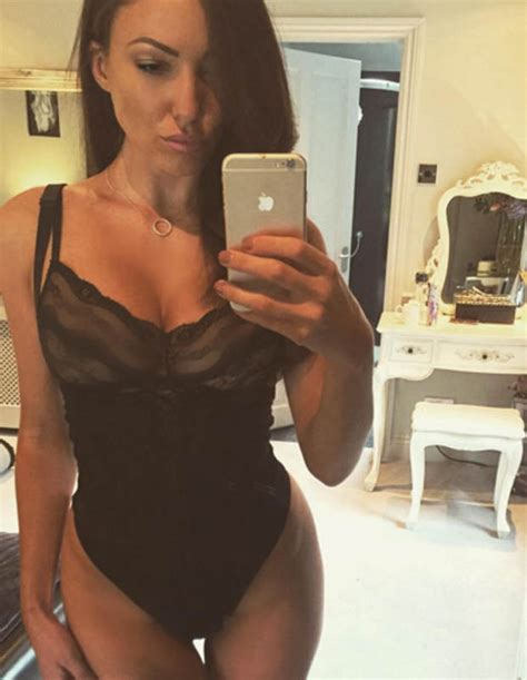 Love Island S Sophie Gradon Strips Down For Sexy Underwear Video Daily Star
