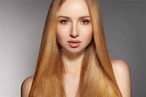 Fashion Long Hair Beautiful Blond Girl Healthy Straight Shiny Hair Style Beauty Woman Model