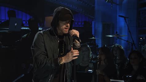 Eminem Feat Skylar Grey Walk On Waterstanlove The Way You Lie