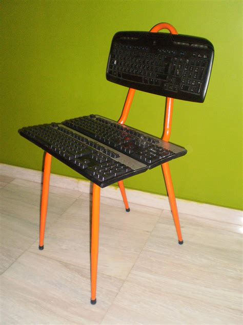 How to refinish metal furniture. upcycled keyboard chair. second chance upcycle on facebook. | Old metal chairs, Metal chairs ...