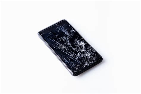 Top 5 Risks Of Using A Cracked Phone Screen