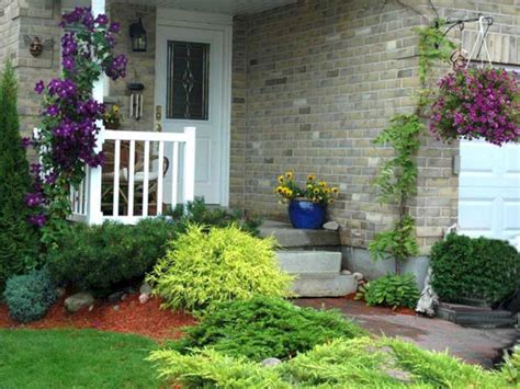 Landscape ideas for red brick house. Front House Landscaping Ideas (Front House Landscaping ...