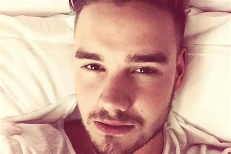 Liam Payne Posts Sexy Bed Time Selfie And Says He Could Stay In Bed All Day Mirror Online